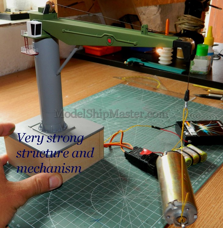 HO scale Remote Control Crane